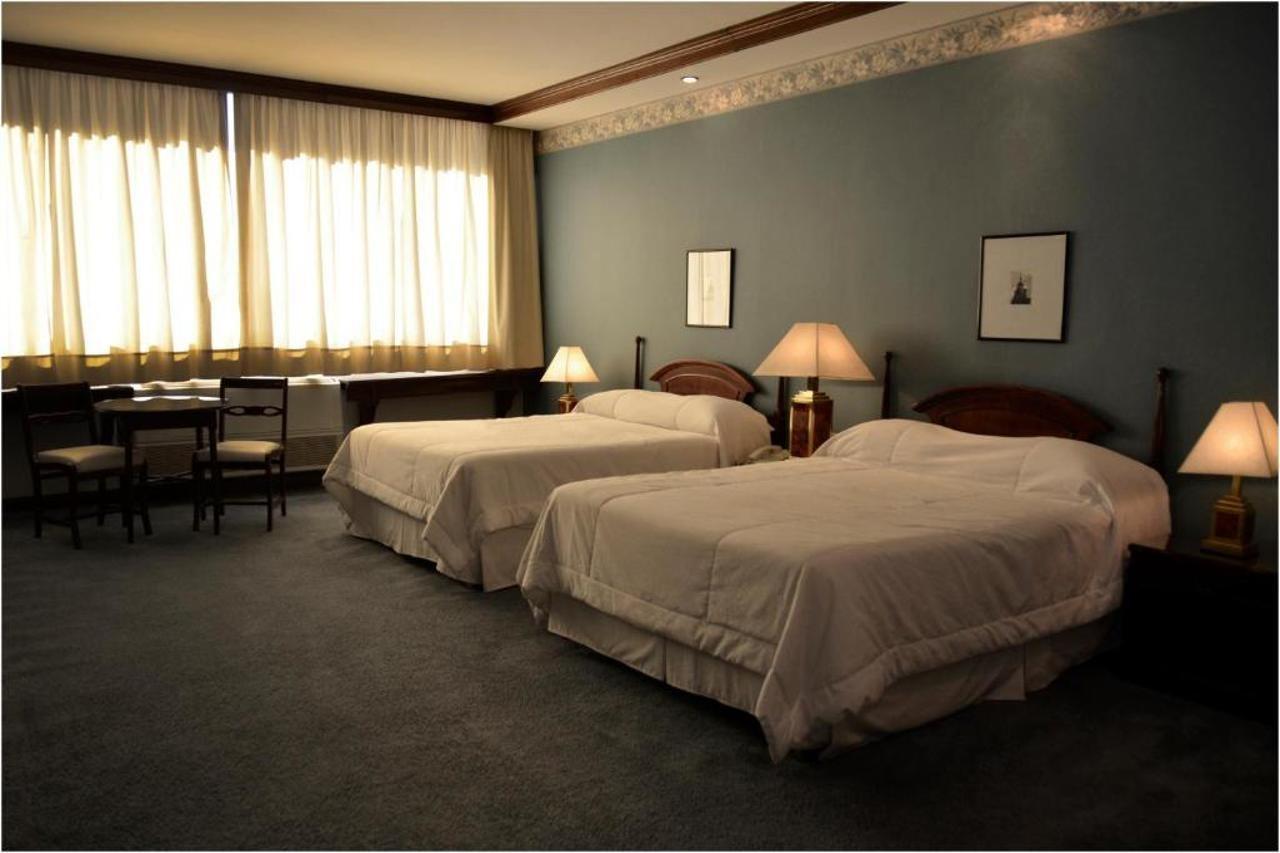 Excelsior Inn 亚松森 外观 照片