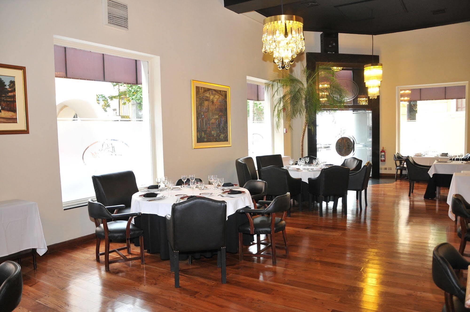 Excelsior Inn 亚松森 外观 照片